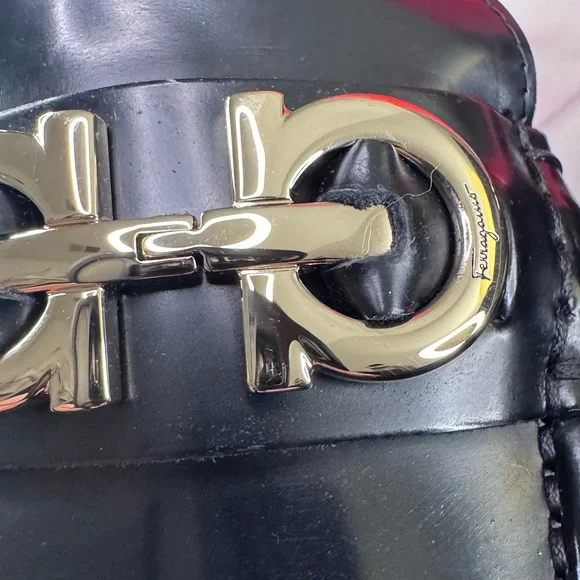 FERAGAMO Ofelia Lug Black Leather Loafers - Picture 9 of 14